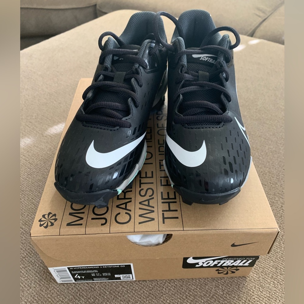 Nike Softball Cleats New in Box